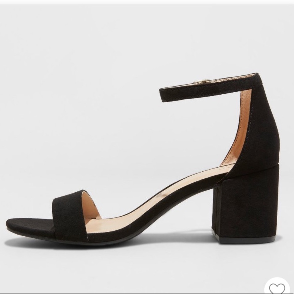 Block heel sandal size 7.5